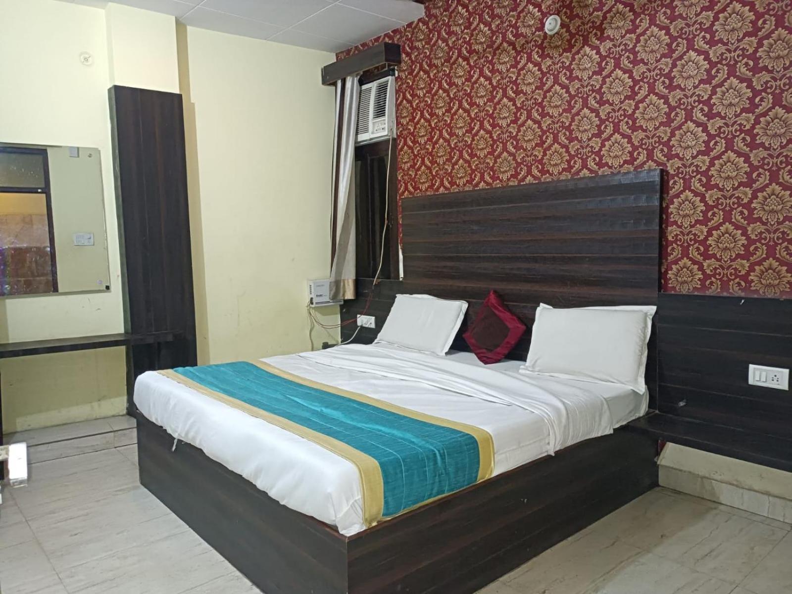 Hotel Park Avenue Lucknow Exterior foto