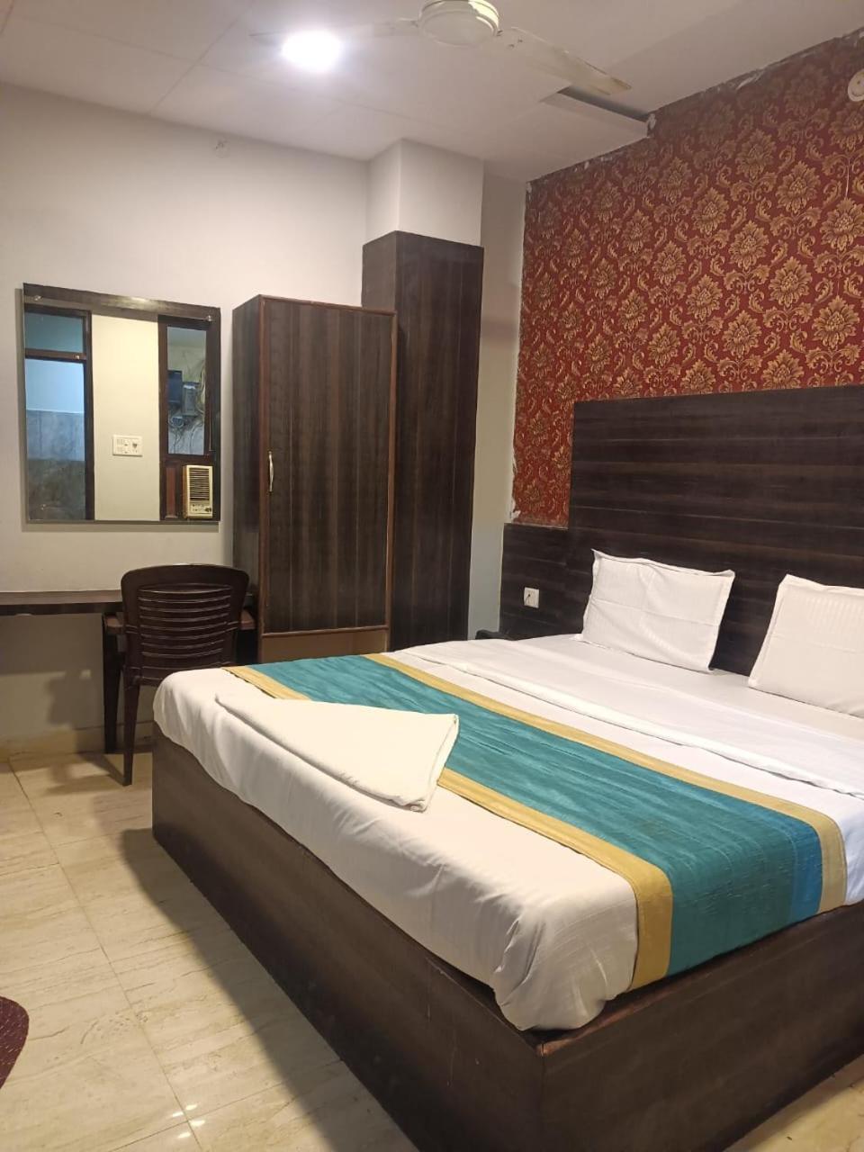 Hotel Park Avenue Lucknow Exterior foto